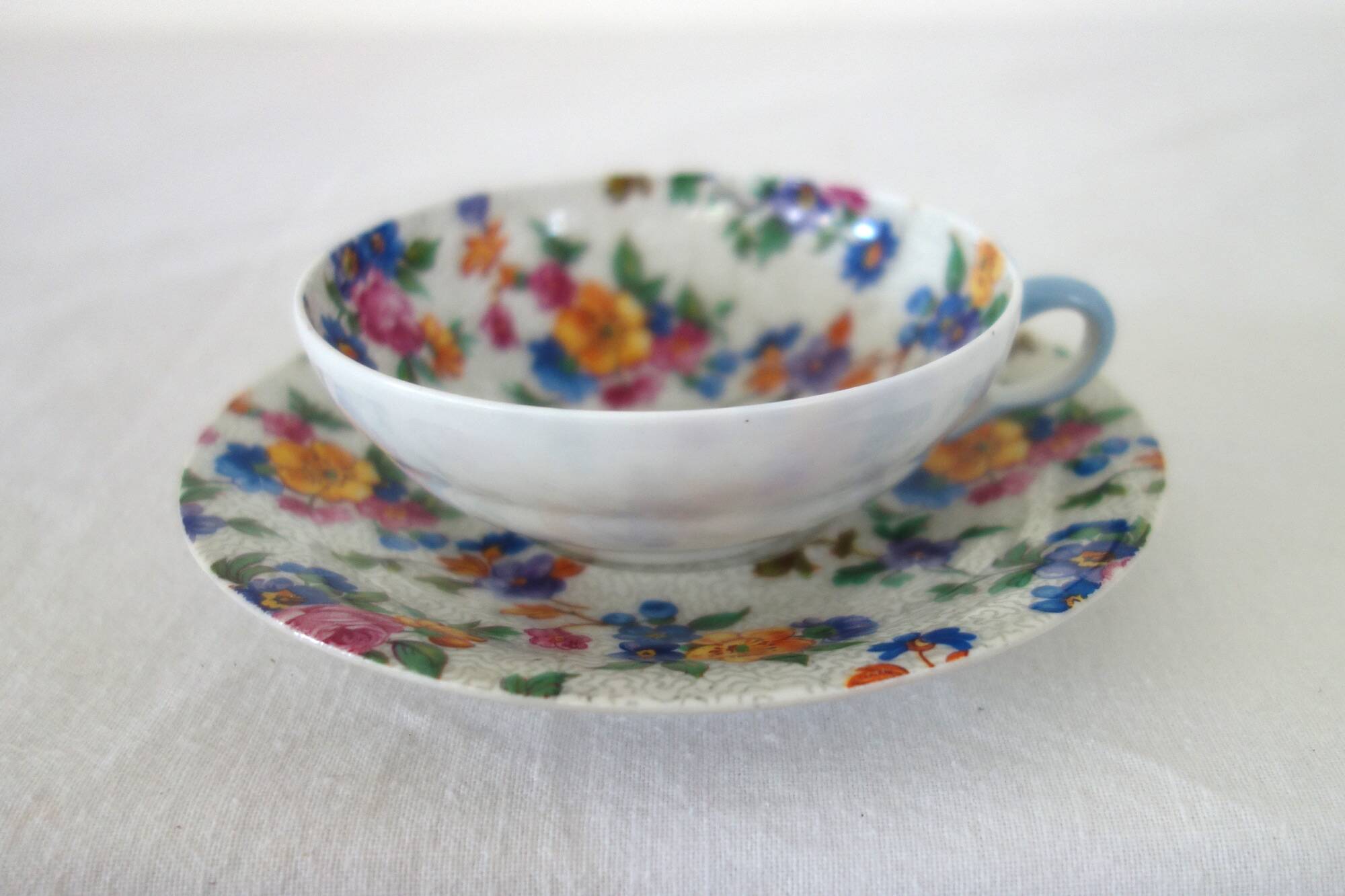 5 vintage flower pattern cups and saucers