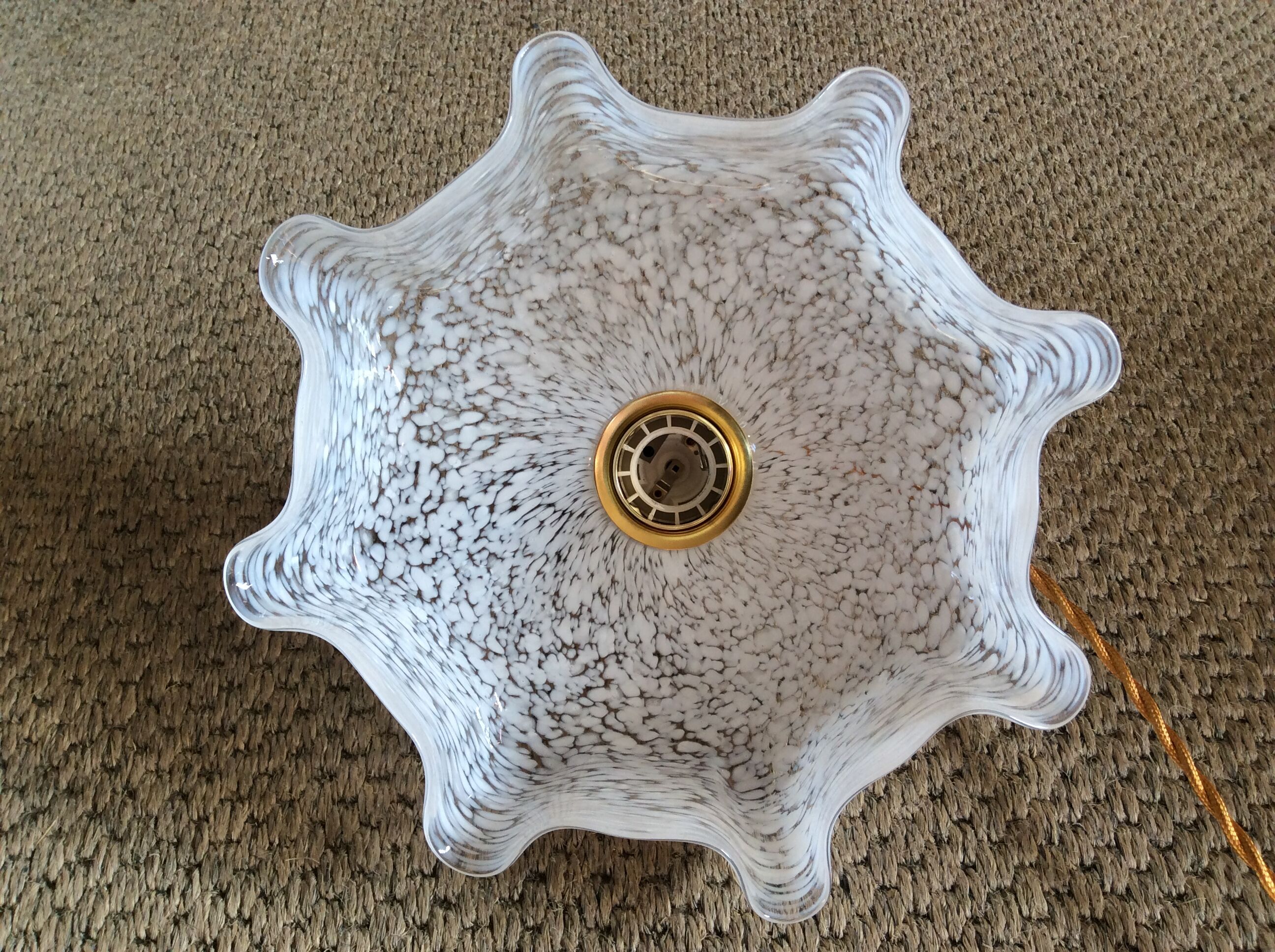 Clichy glass suspension