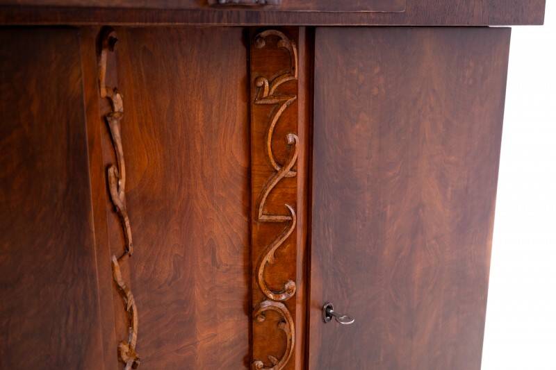 Antique chest of drawers from the beginning of the 20th century, Germany. After renovation.