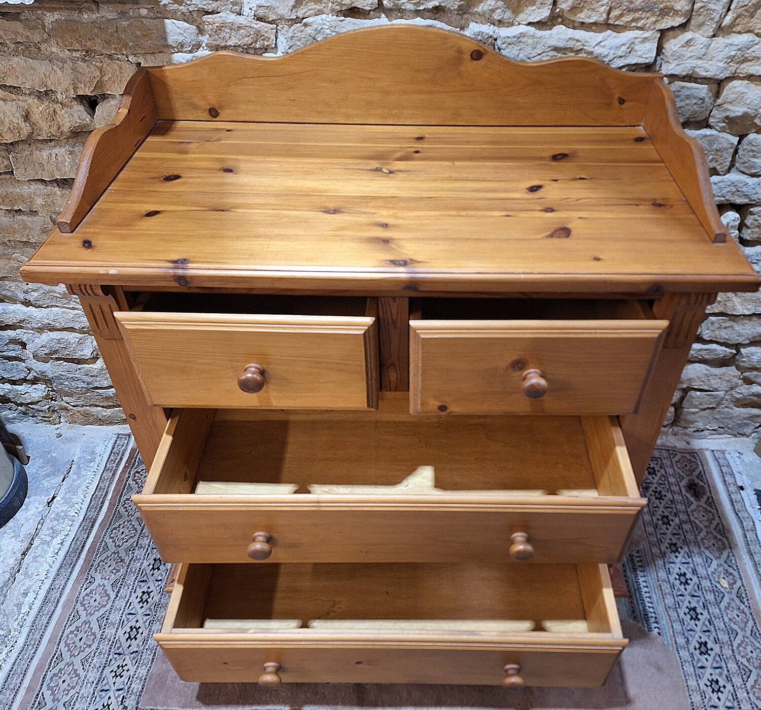 Solid pine chest of drawers
