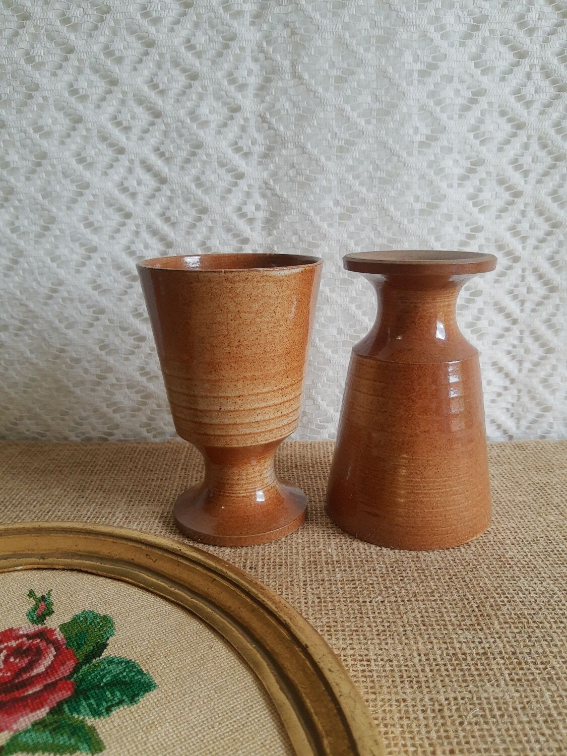 Duo of mazagran cups in vintage Montgolfier sandstone