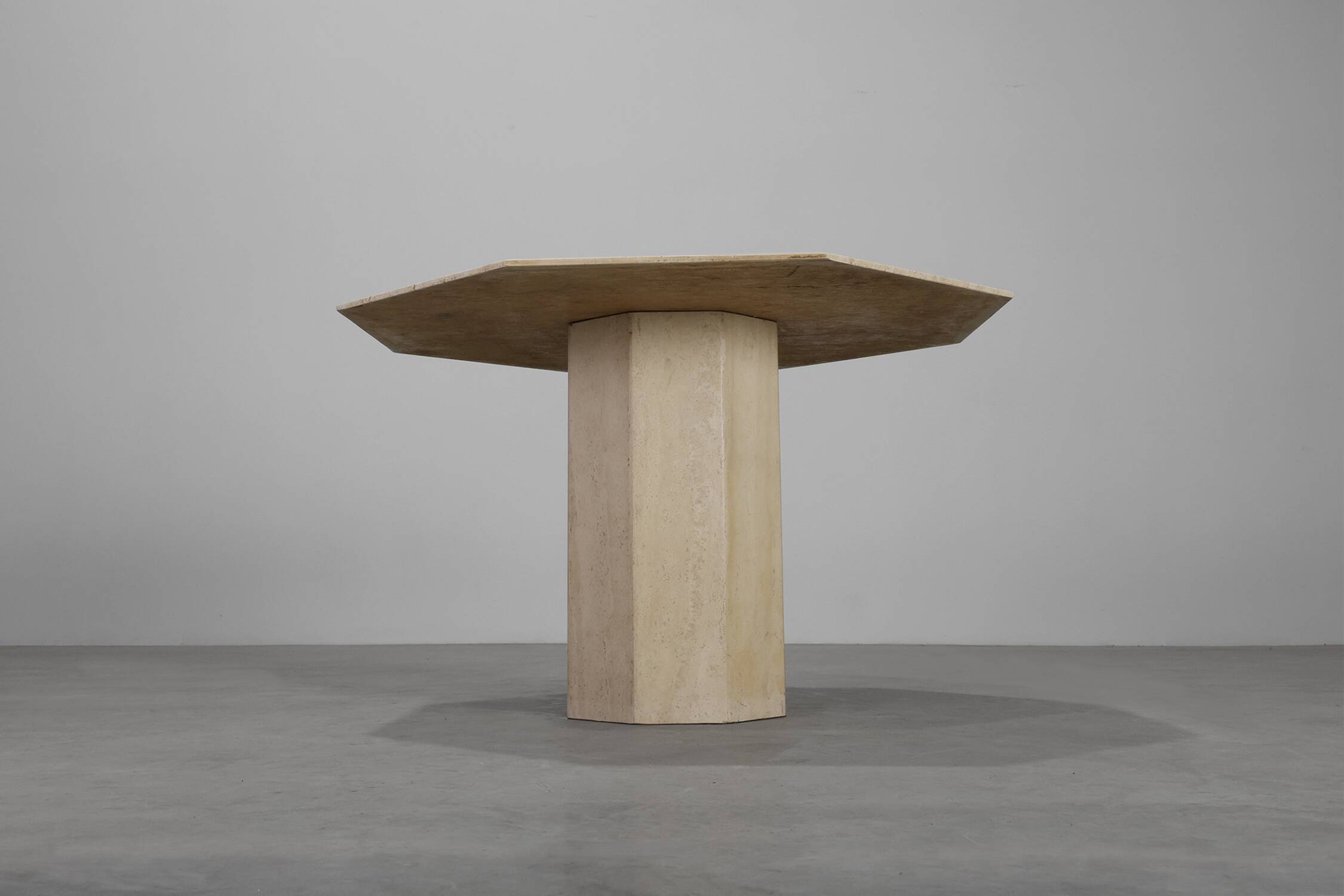 Mid-Century Italian octagonal Travertine Dining Table, 1980s