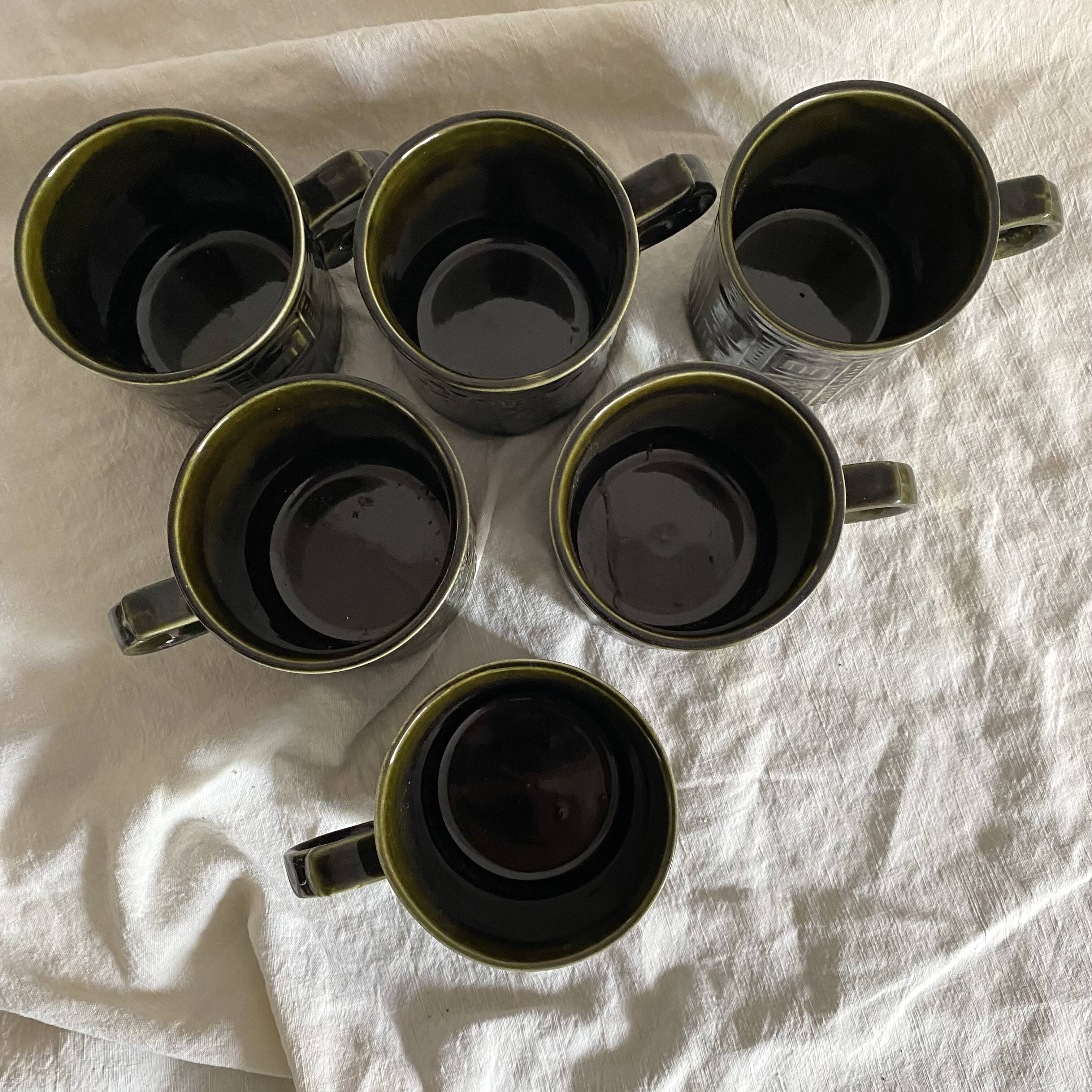 Khaki ceramic mugs England, 70s