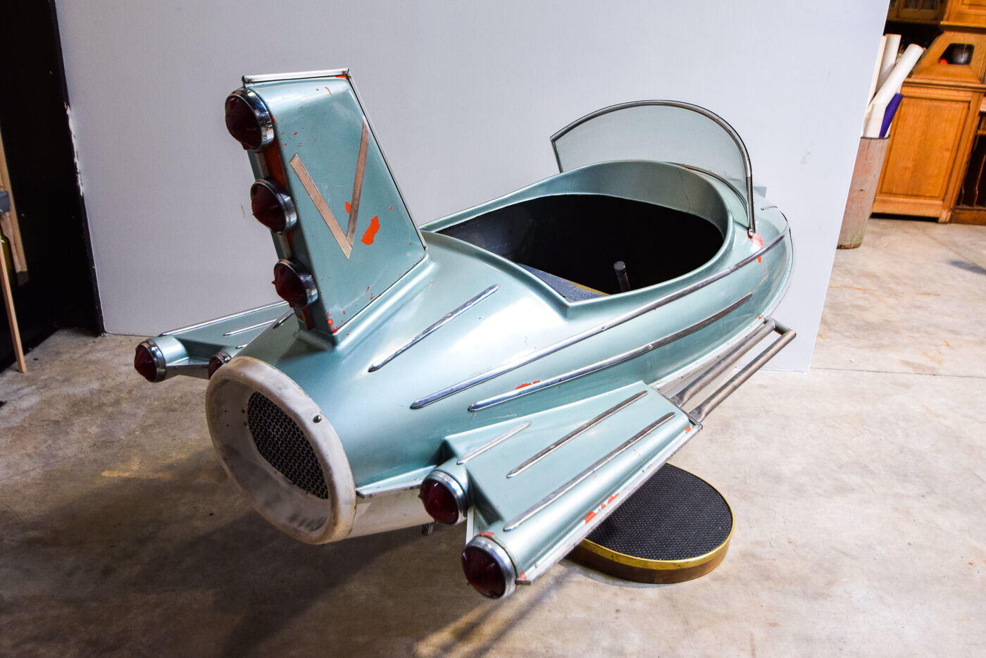 Airplane ride subject