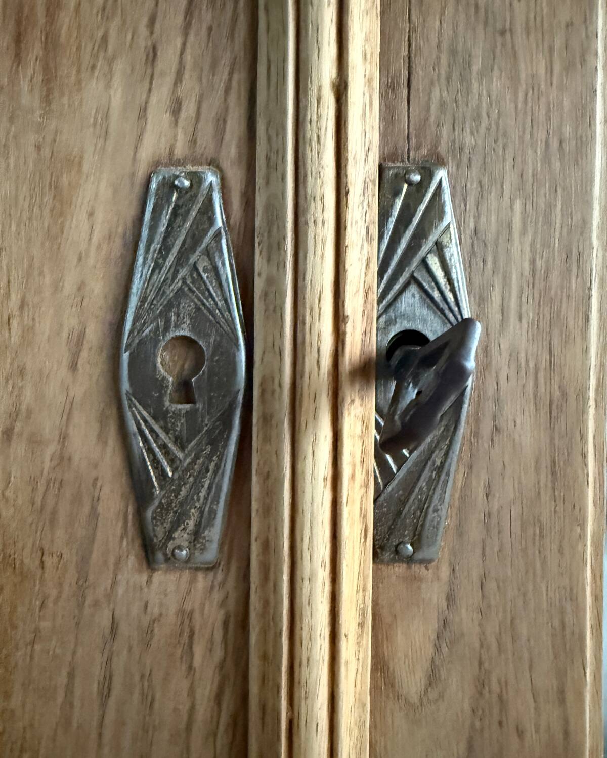 Art Deco oak wardrobe (renovated)