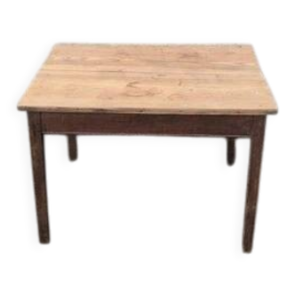 Low farmhouse table