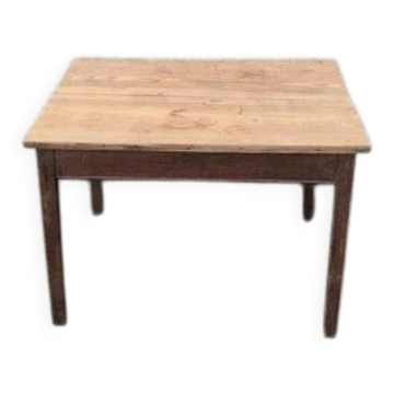Low farmhouse table