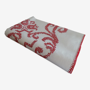 Nappe brodée point de croix 160 x 130 en coton