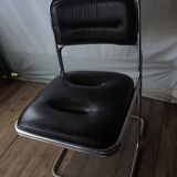 Suite de 4 chaises métal chromé et cuir noir
