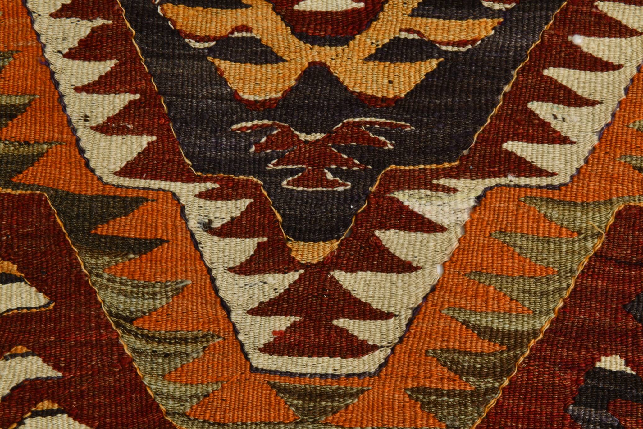 5x9 Dark Red & Cream Turkish Antique Kilim Rug, 150x271Cm