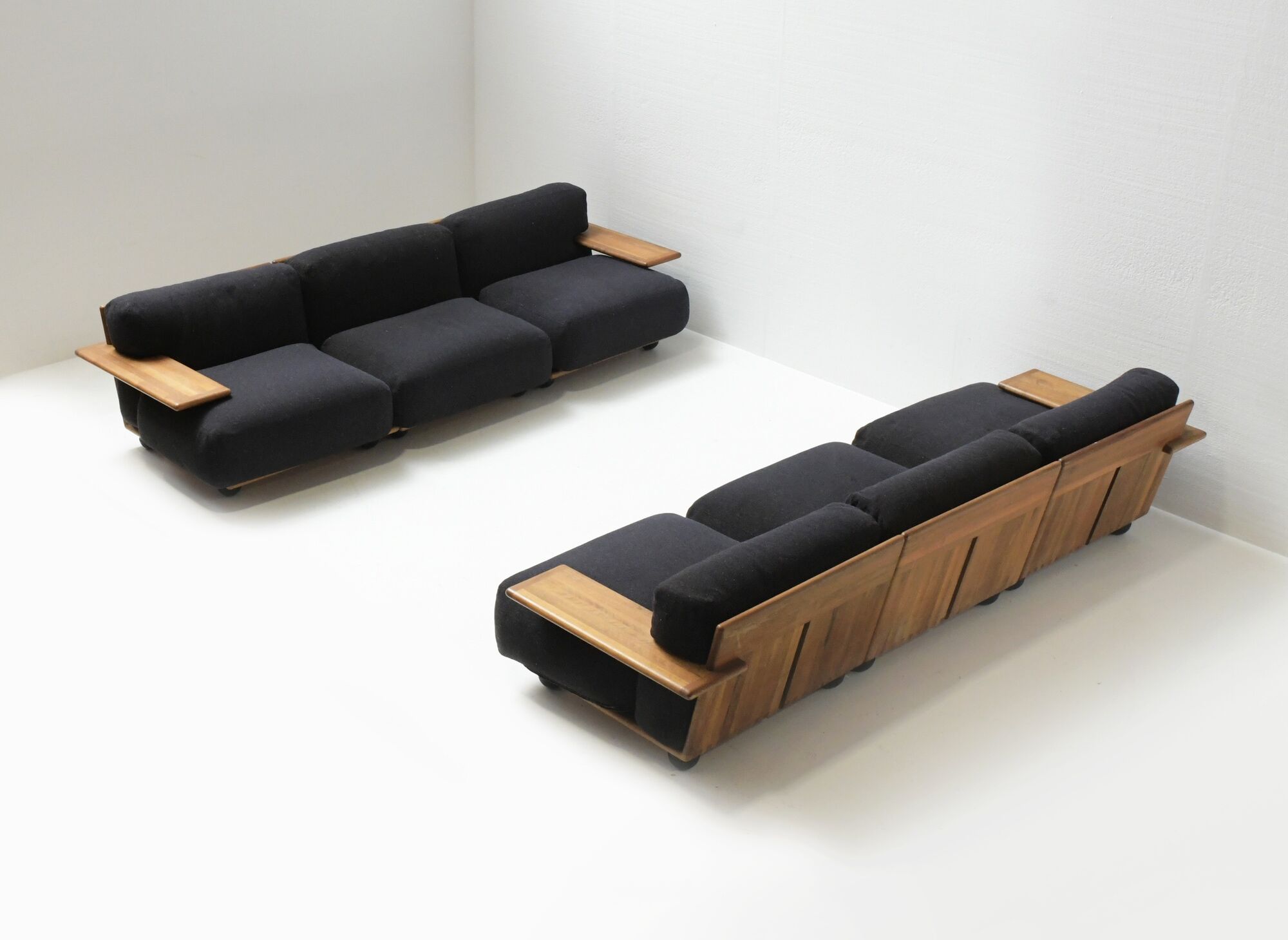 Stunning modular Pianura seating group by Mario Bellini for Cassina Italy