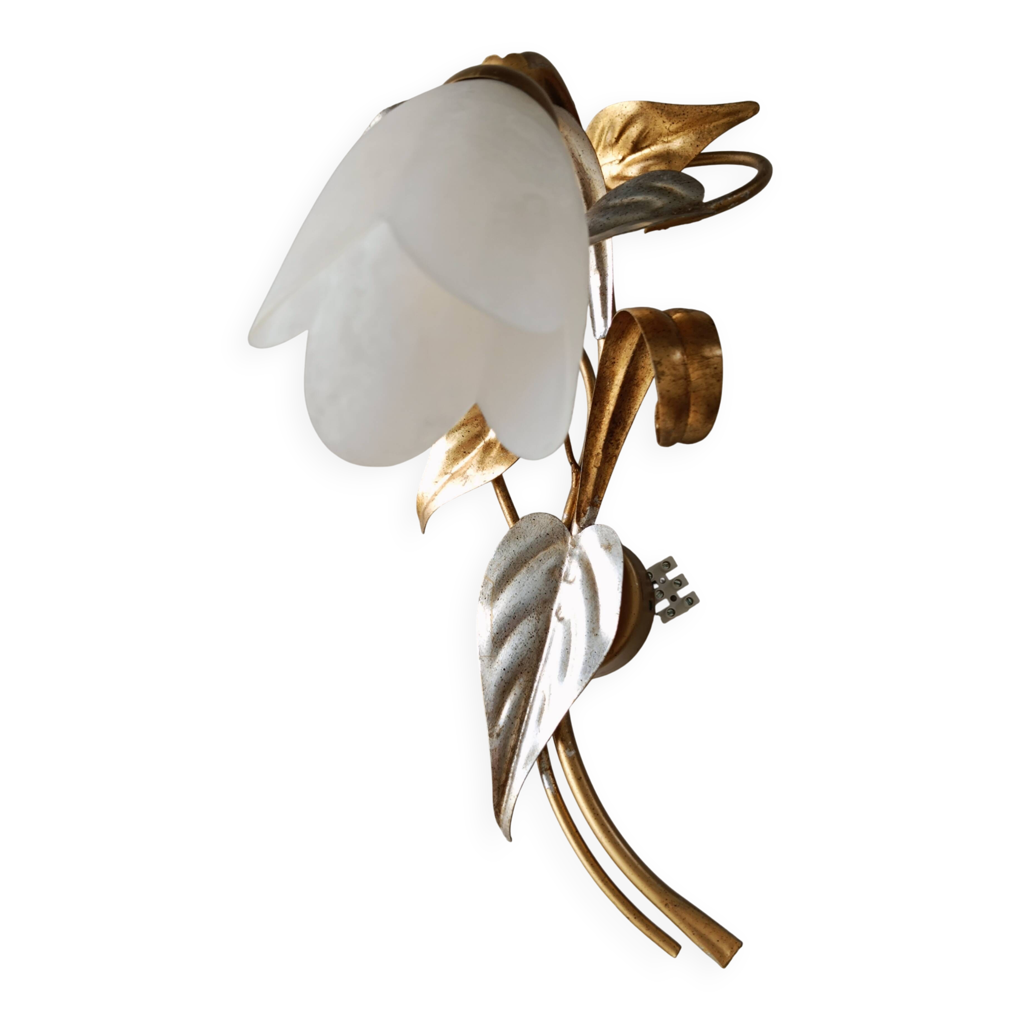 Floral-shaped wall lamp from the Italian brand Jolly