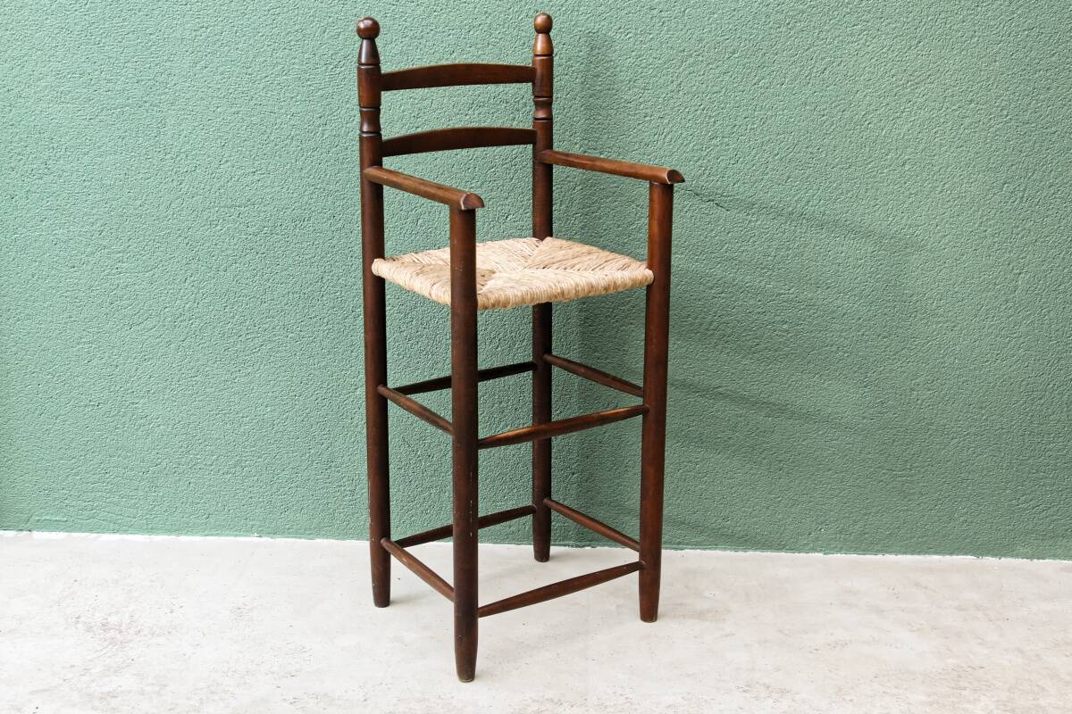 Children's high chair, straw