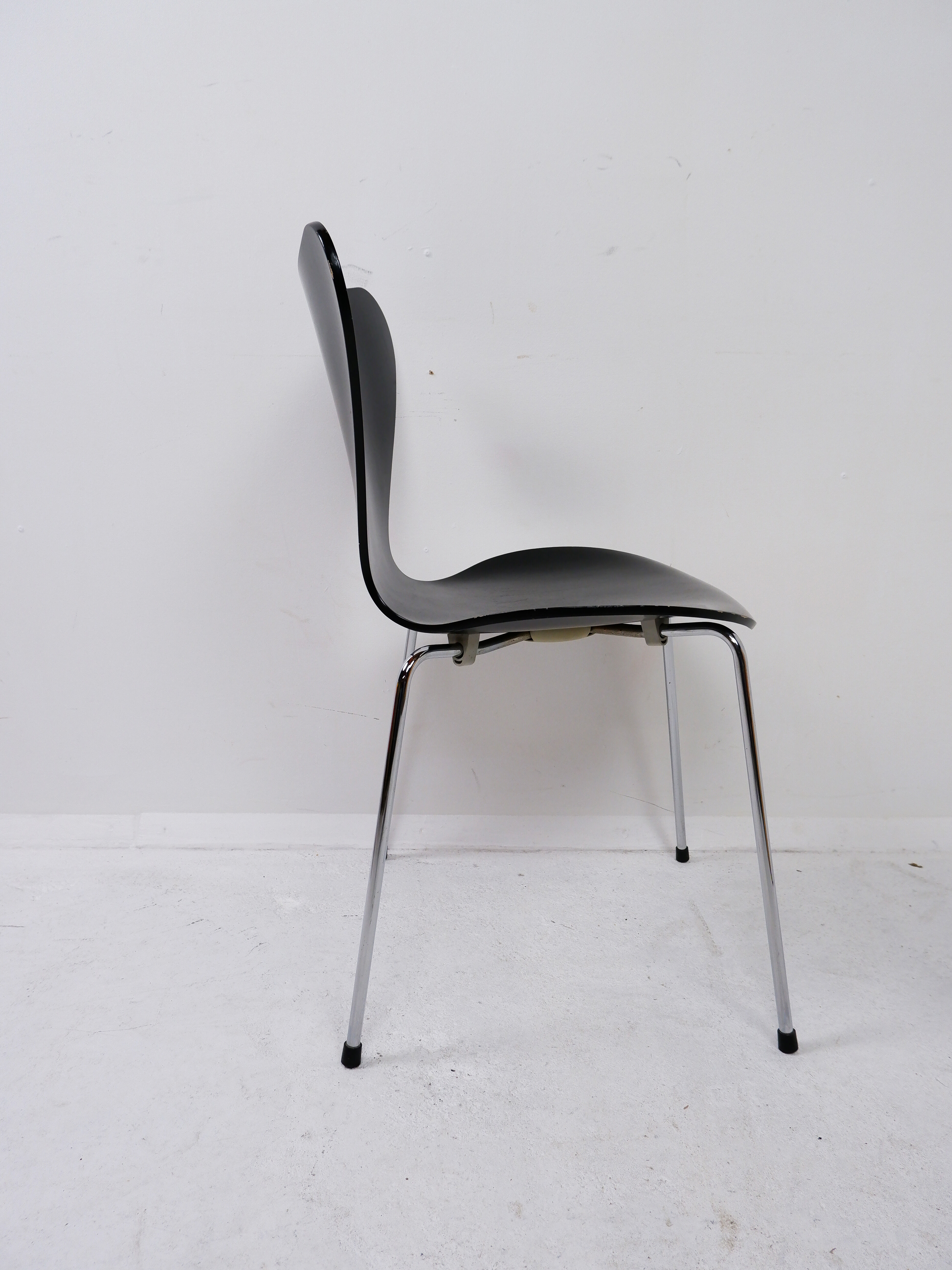 Chaise butterfly  modèle 3107 d'Arne Jacobsen pour fritz hansen