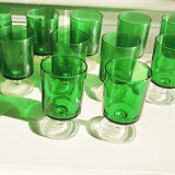 6 anciens verres à digestif luminarc vert foncé h7 cm