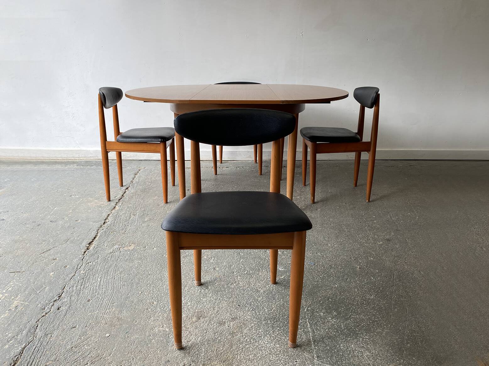 1960s Mid-Century dining table and dining chairs by Schreiber Furniture