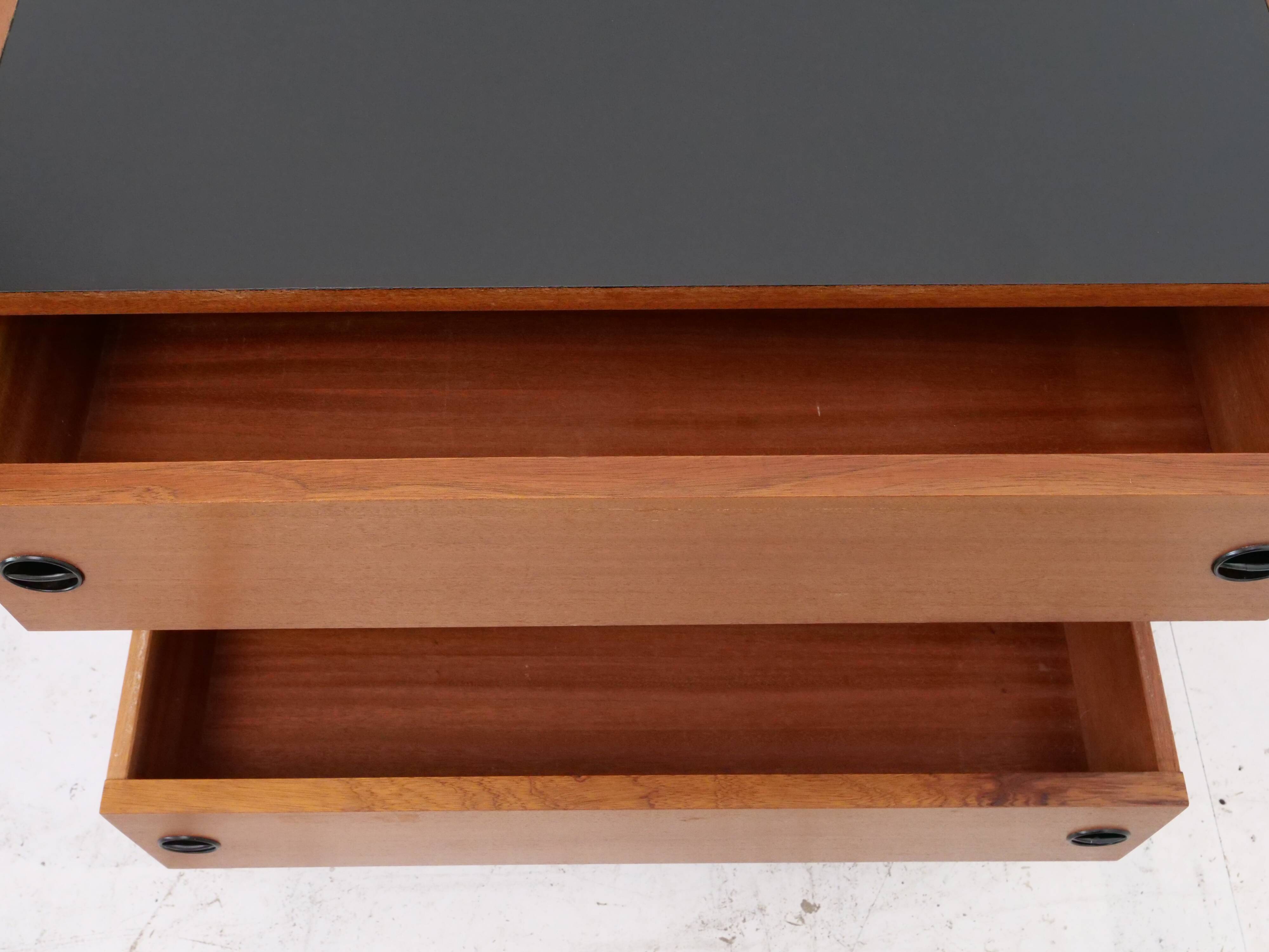 Commode à triroirs mid century design Français ARP Minvielle