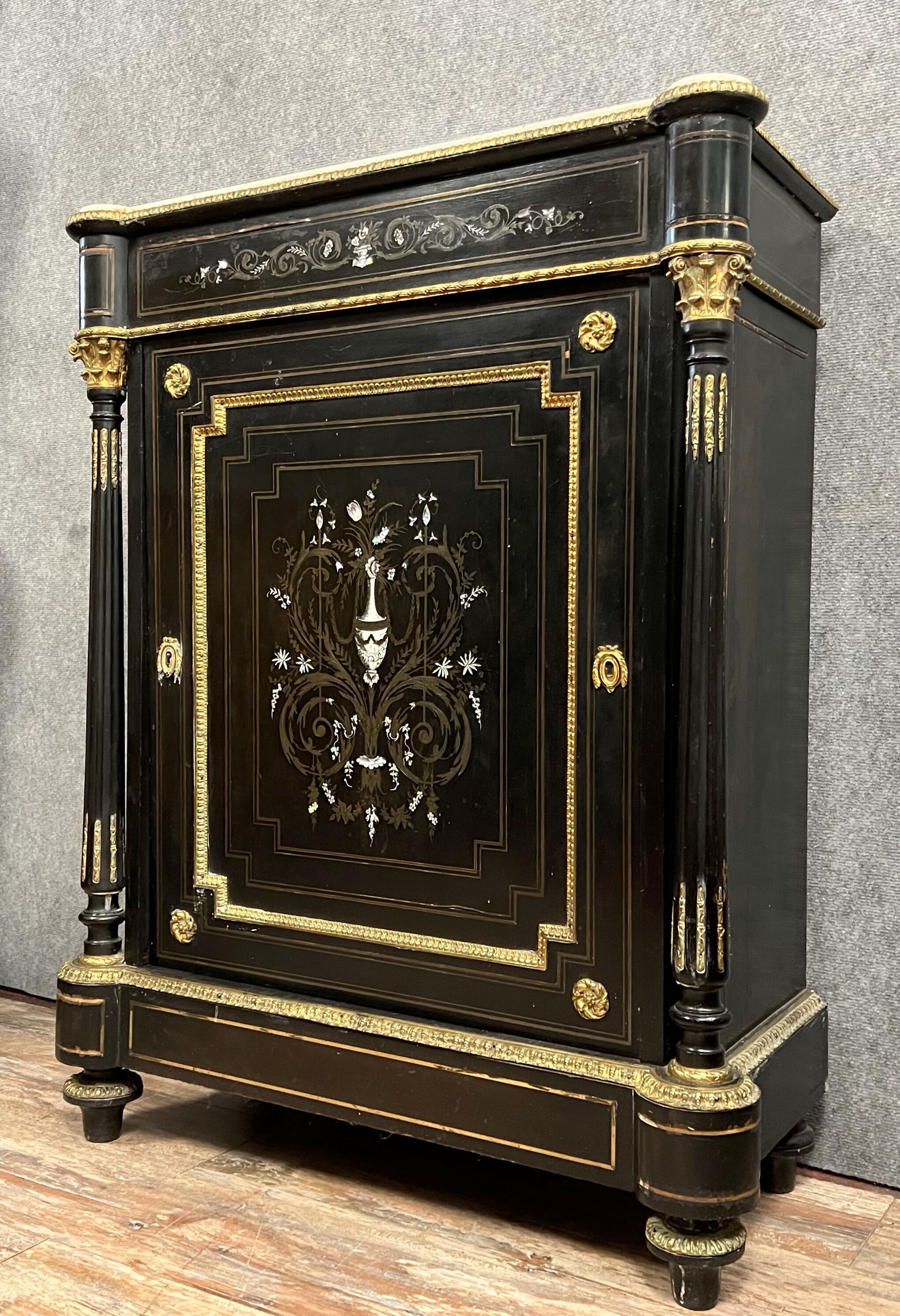 Superb support furniture Boulle era Napoleon III lacquered black around 1850