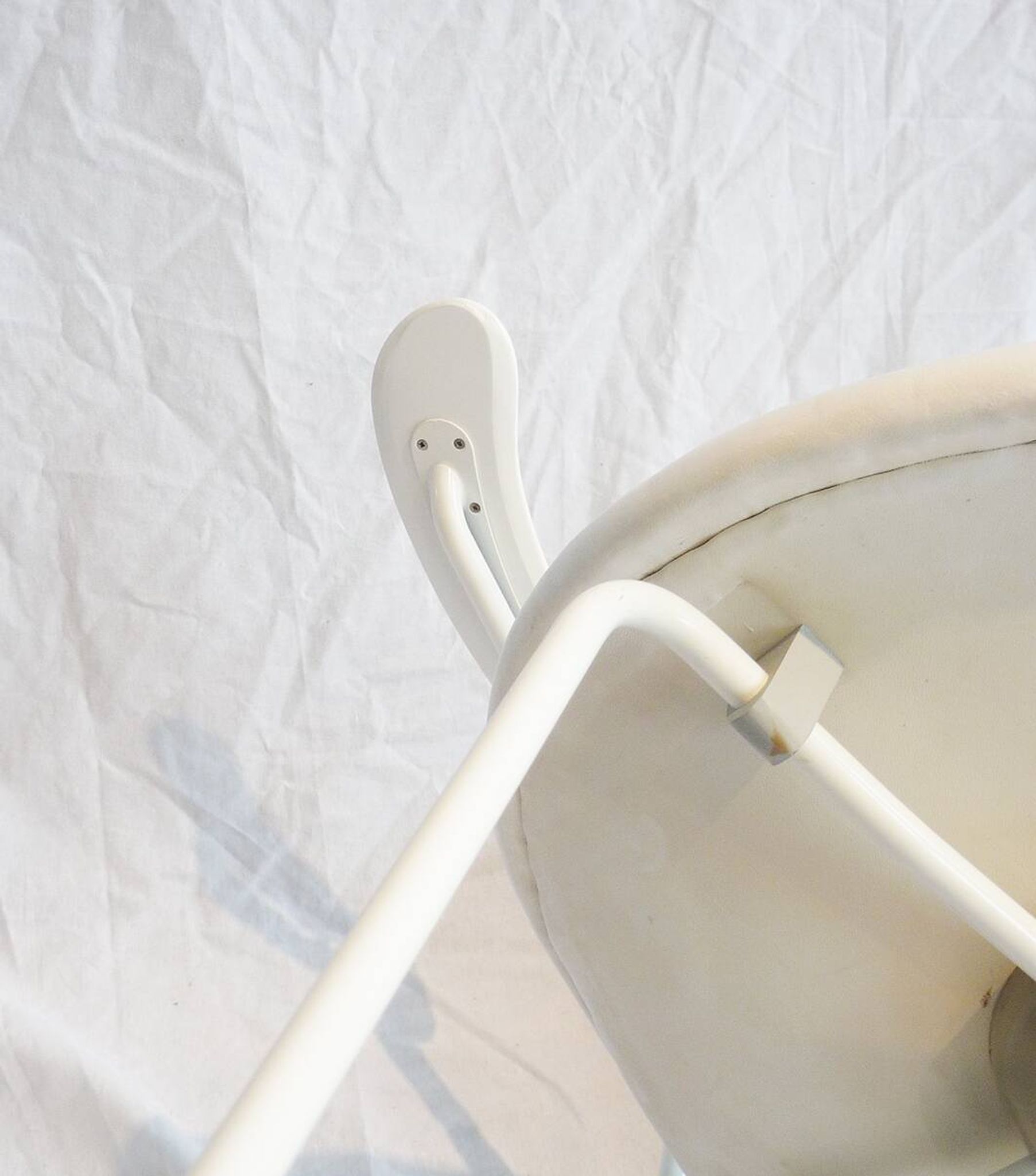 Chair Mod. 3207 Arne Jacobsen white leather