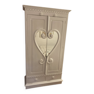 Armoire miroir en coeur