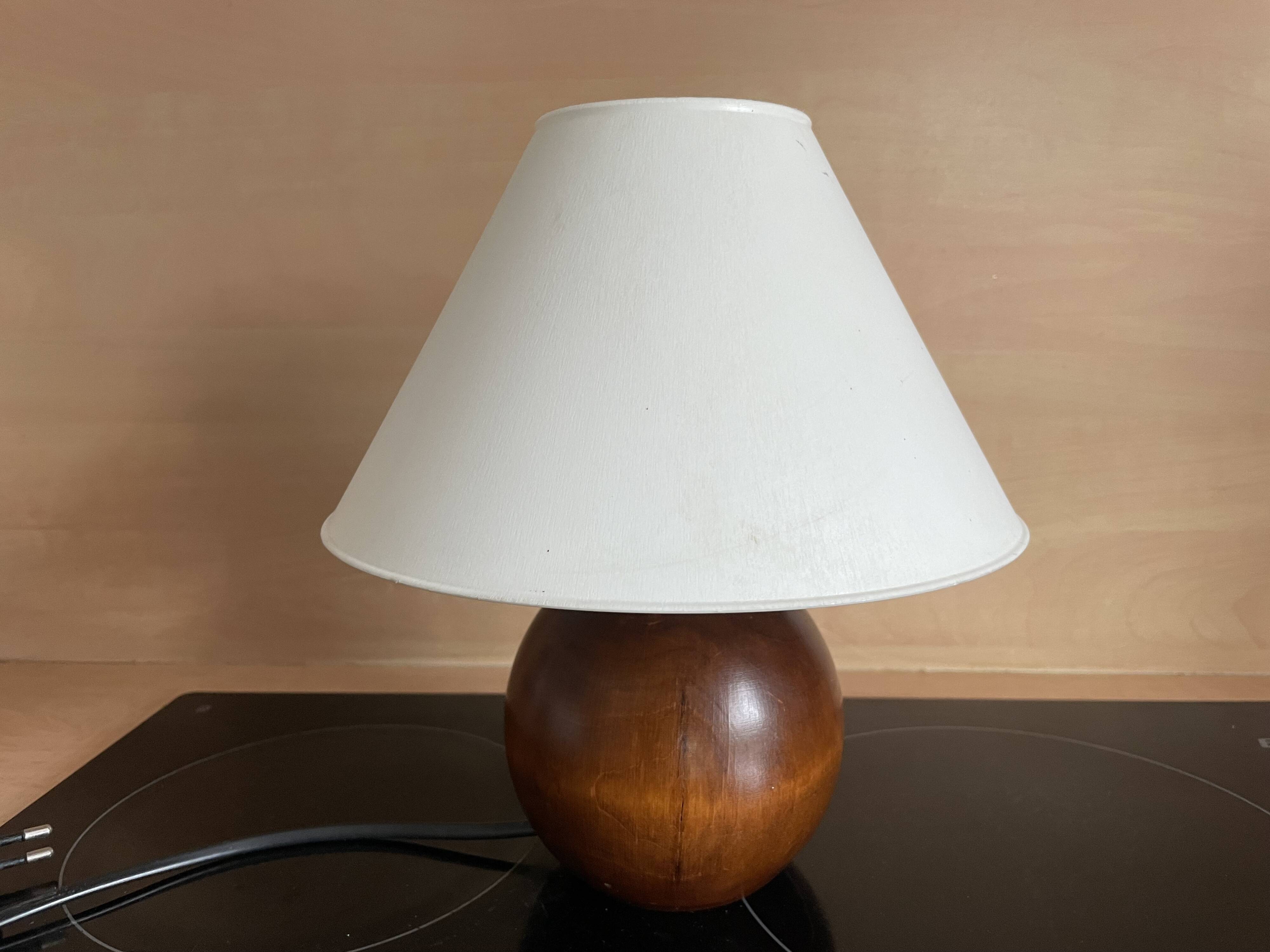 Lampe boule en bois