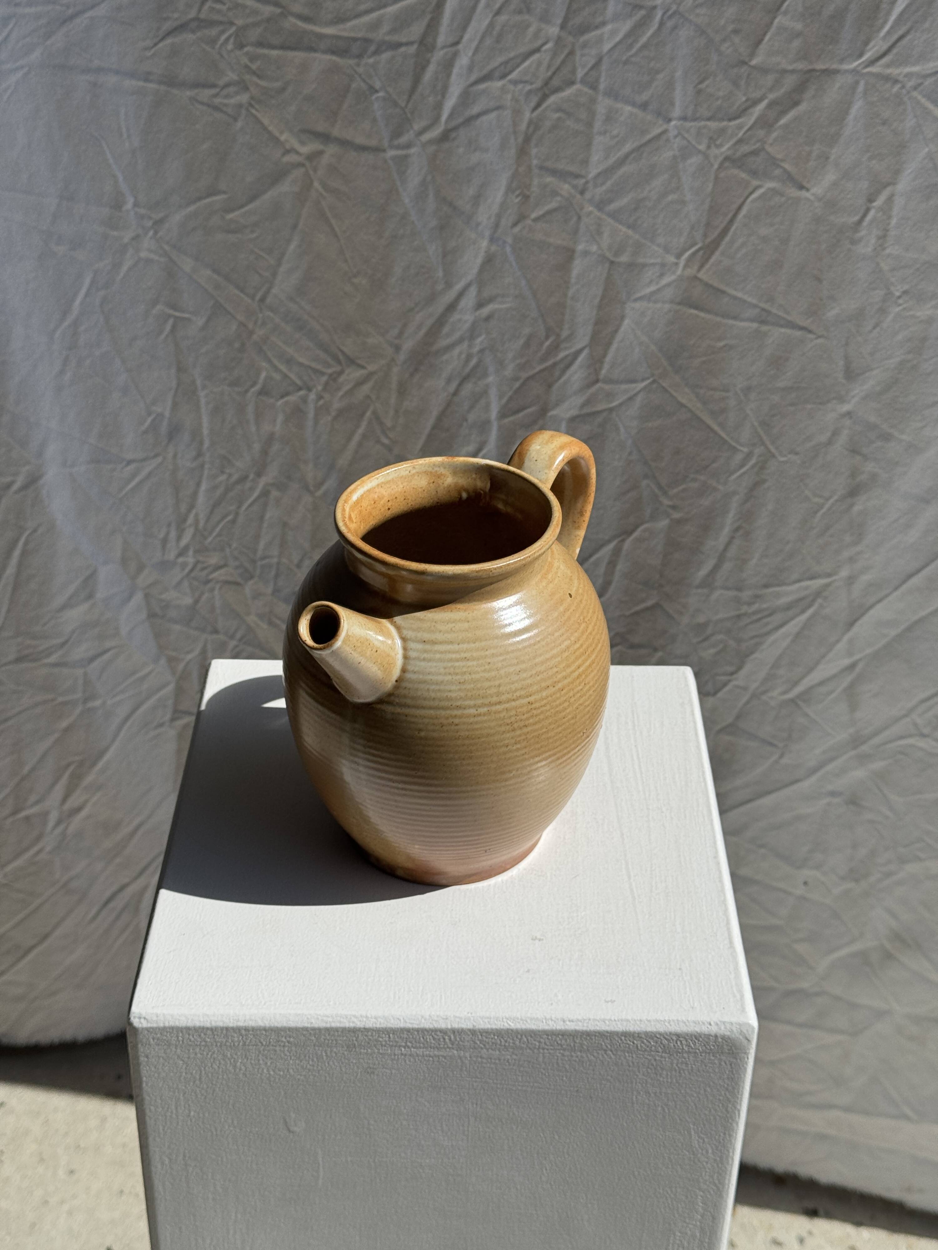 Village France stoneware jug H16.5