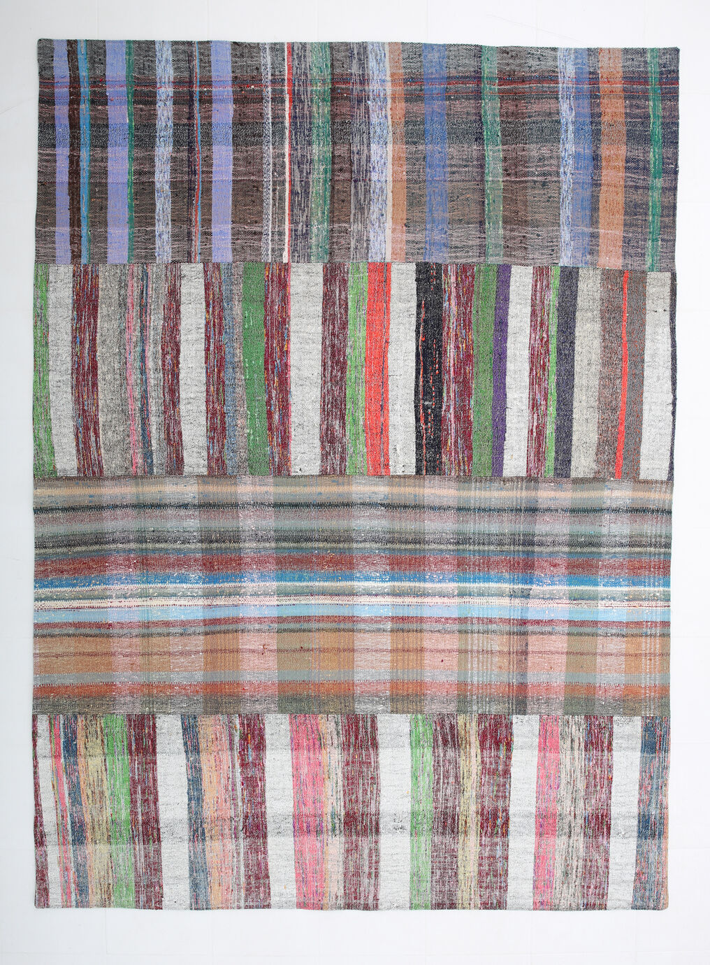Multicolor modern rug 321x234cm