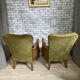 Fauteuils cannage et tissus velours