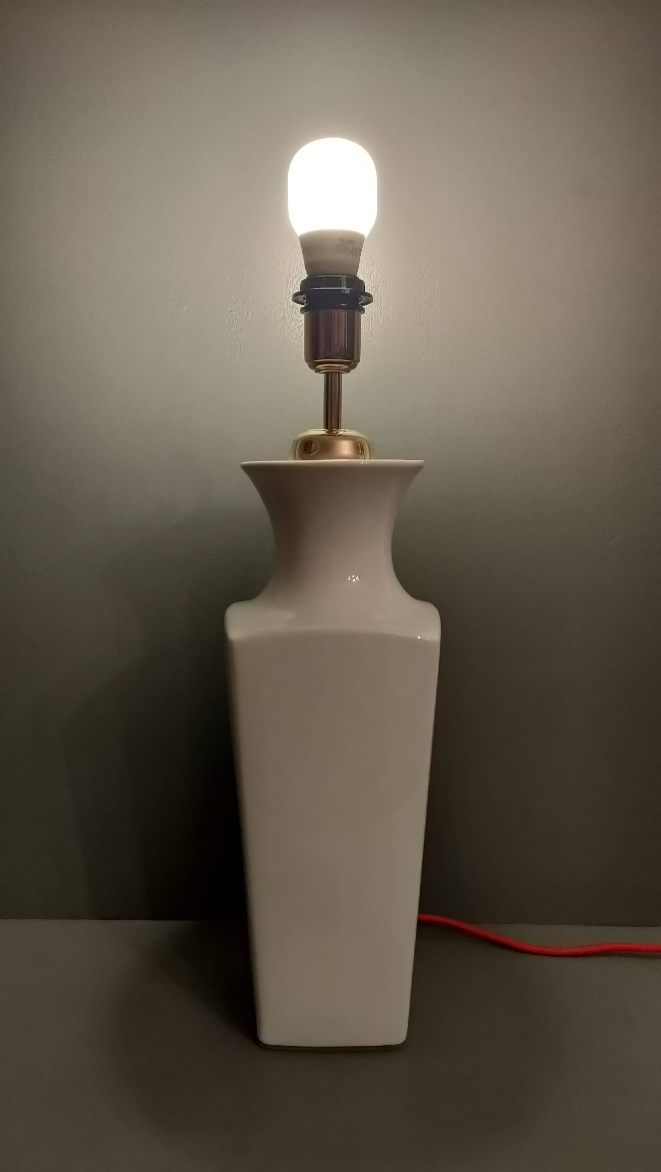 Importante lampe en porcelaine de Chine - blanc émaillé - design 50's