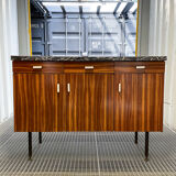 Complete kitchen in formica from the 60s