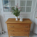 Commode vintage des années 60 à 3 tiroirs avec pieds compas.