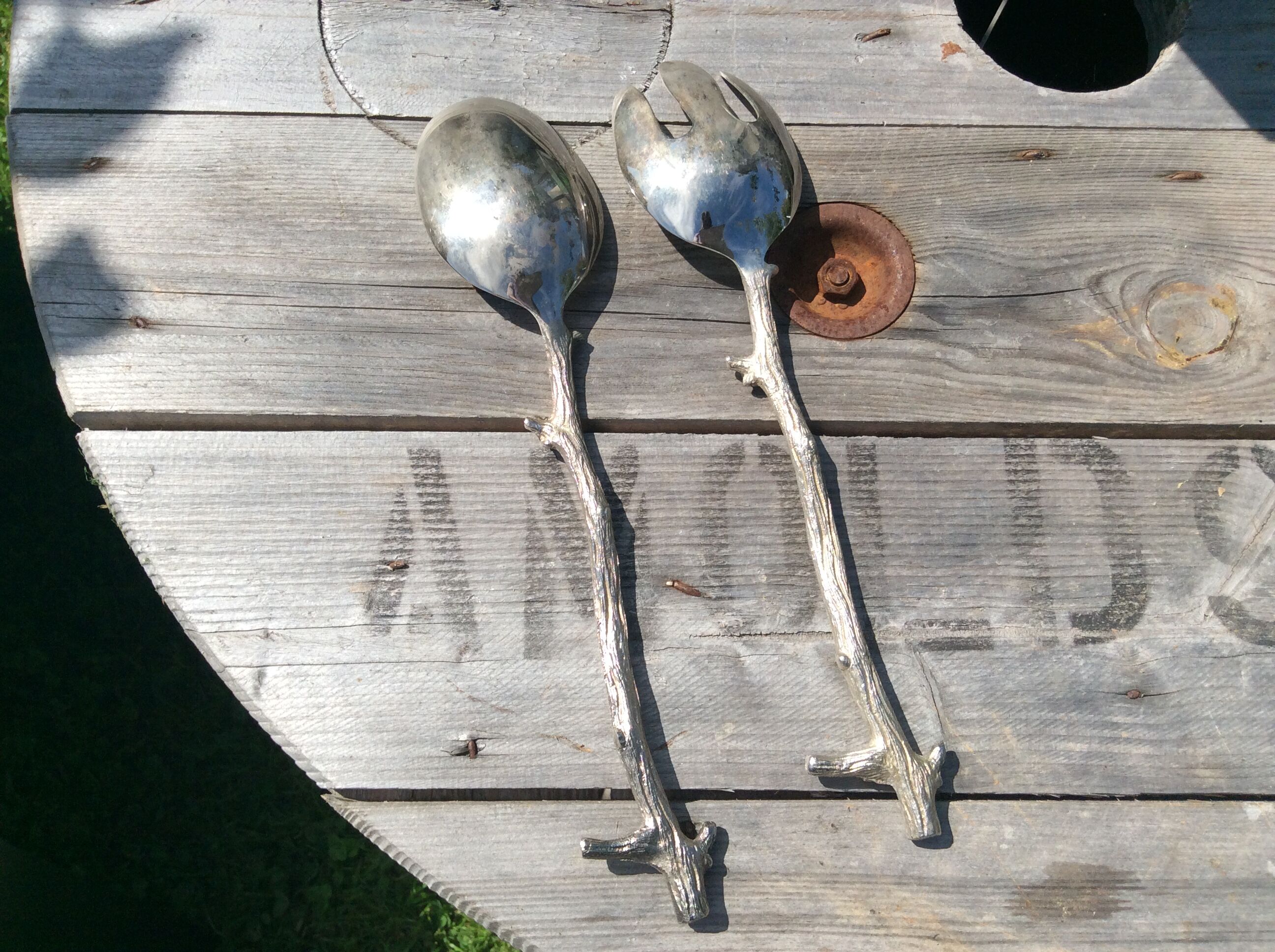 Silver metal salad cutlery