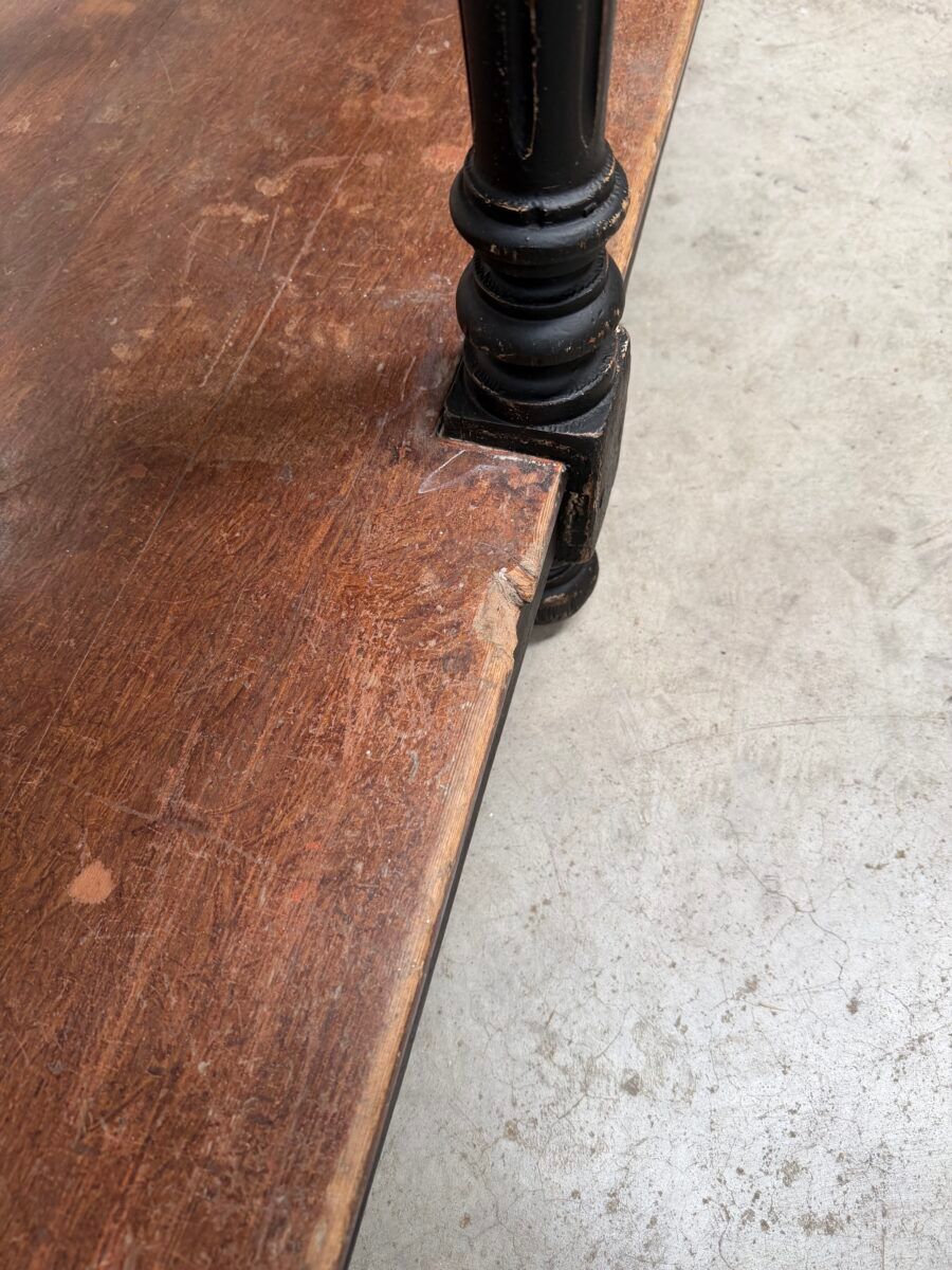 Draper's table early 20th century