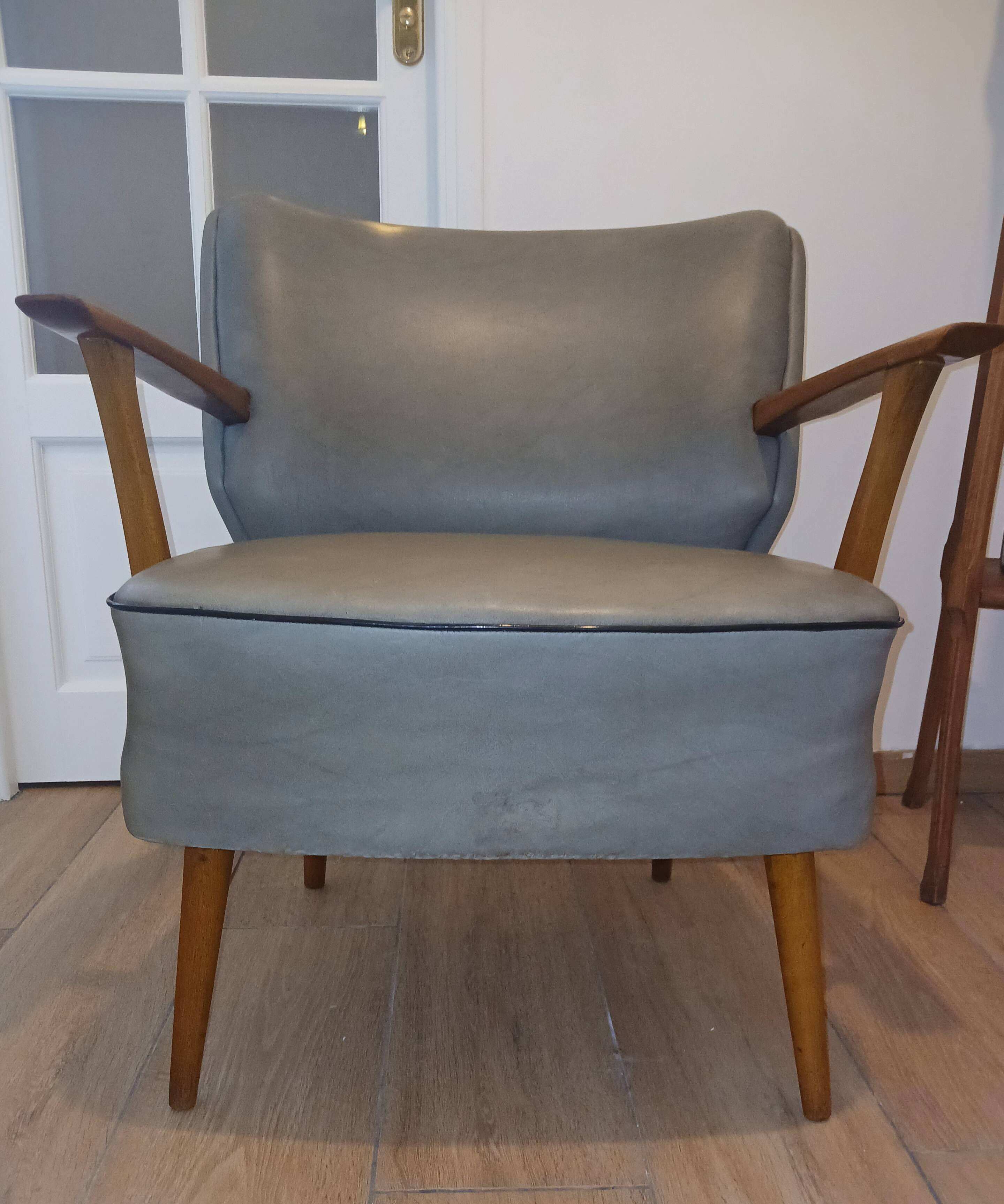 Mid-century cocktail chair