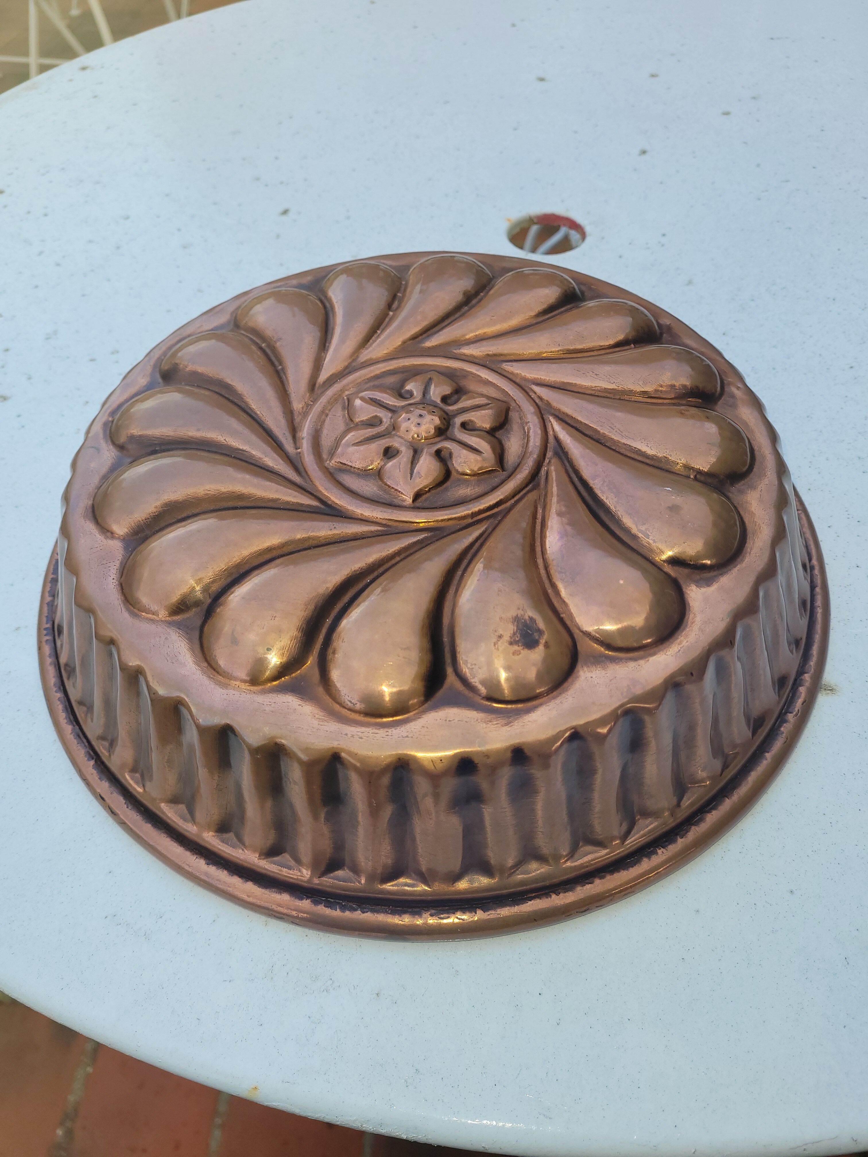 Copper cake pan 29cms in diameter