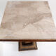 Table piédestal en bois et marbre