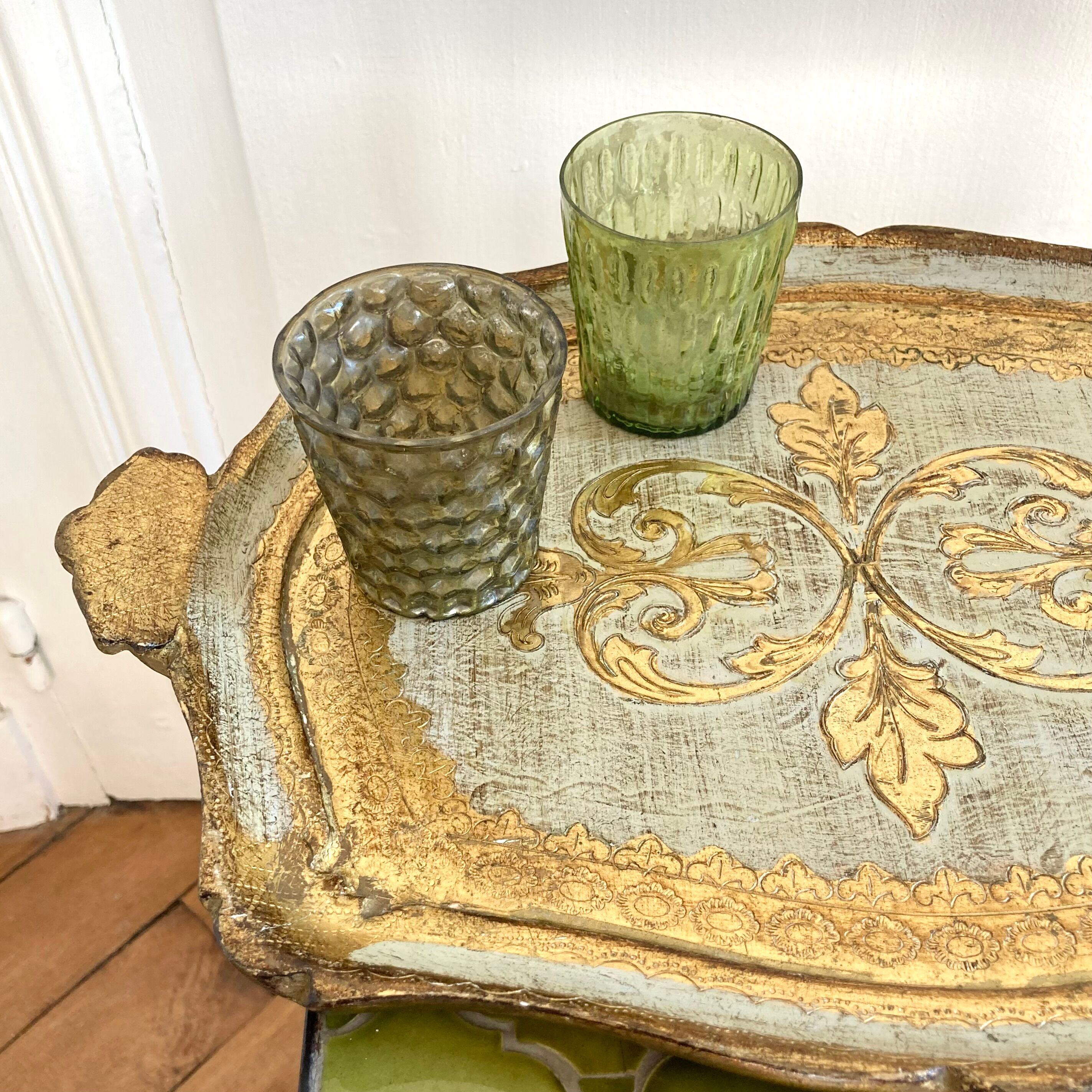 Top in gilded Florentine wood