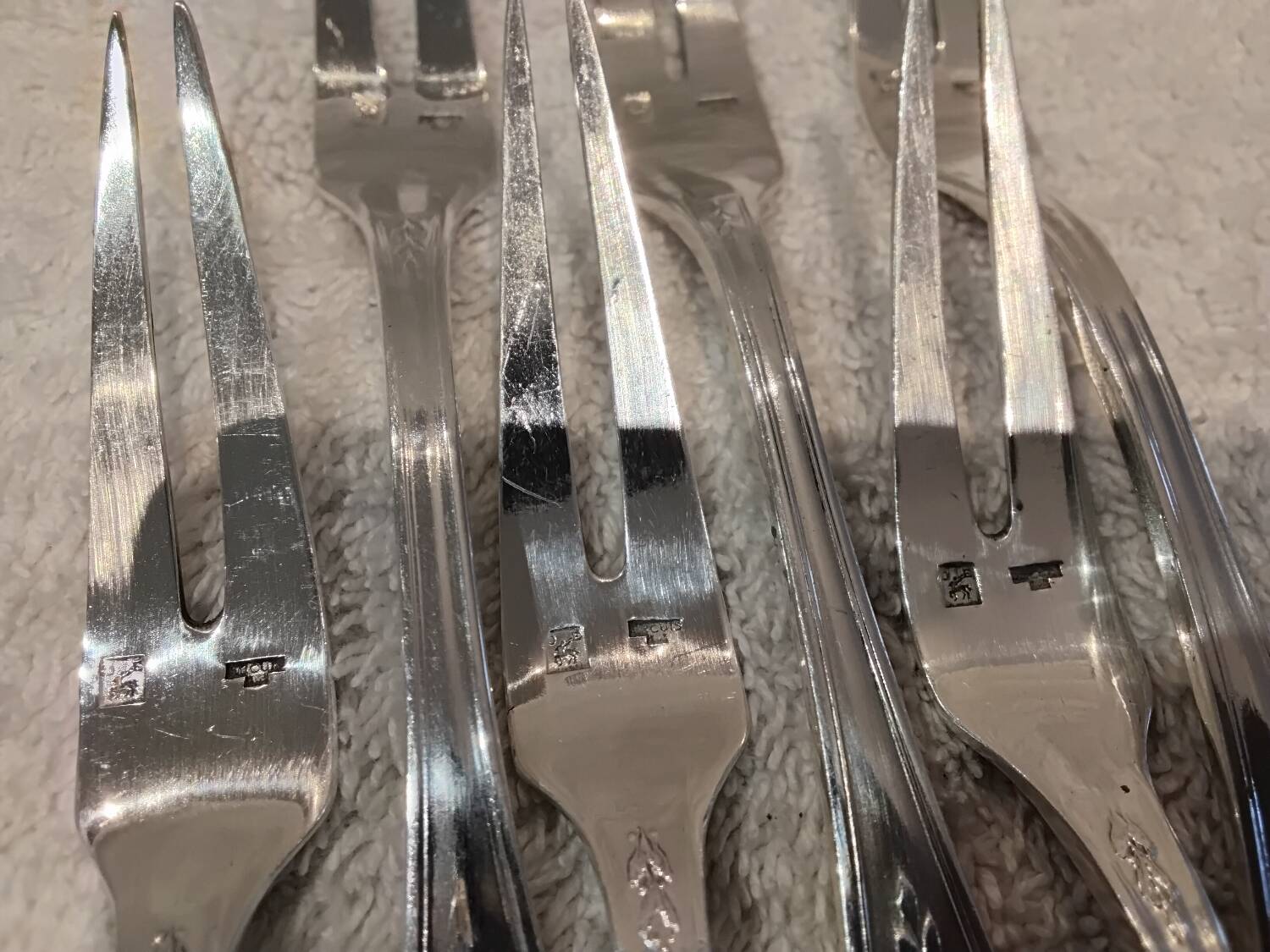 6 silver-plated metal snail forks by silversmith Ercuis, laurel wreath LXVI