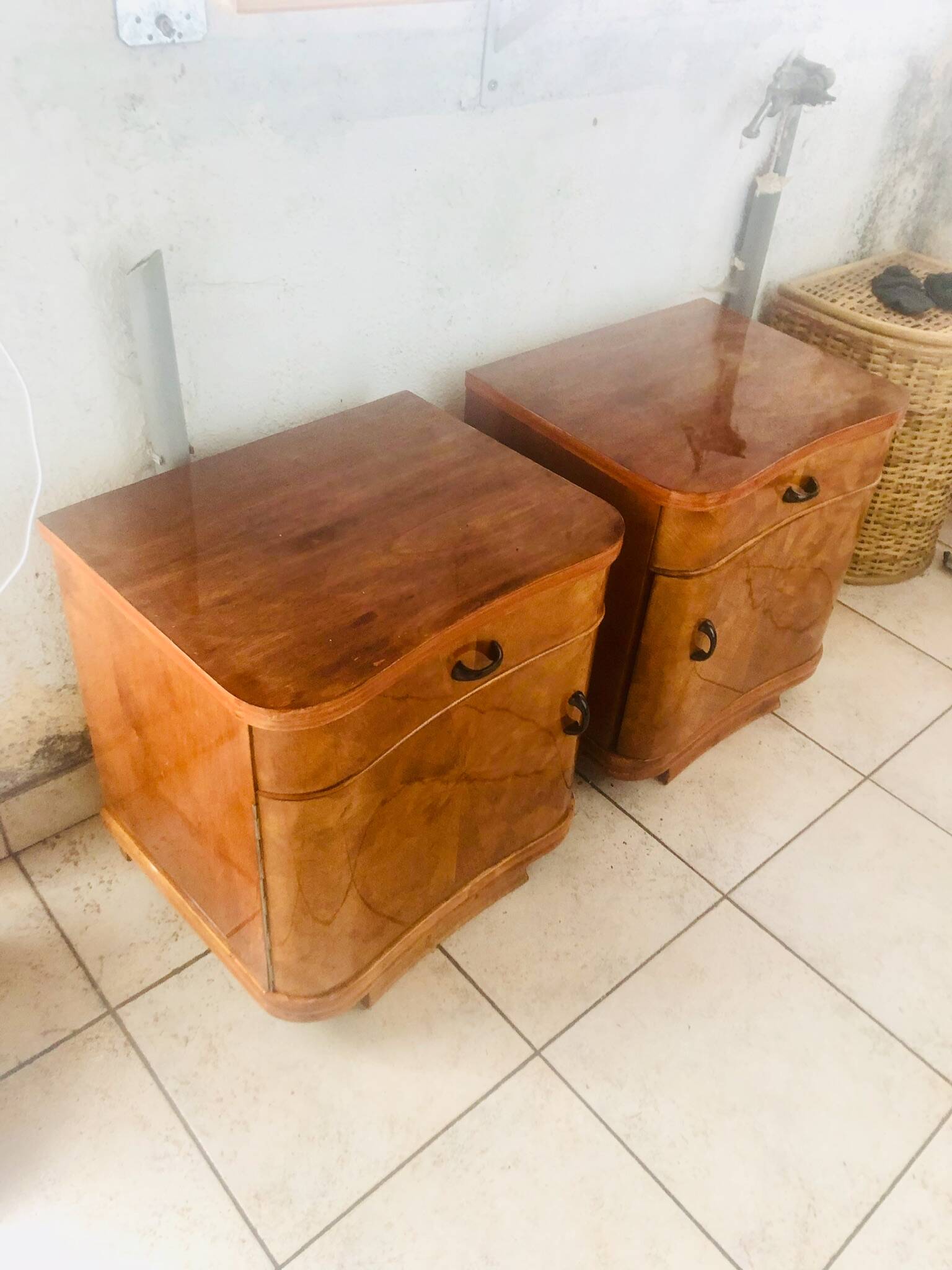 Paire de chevets Art Deco