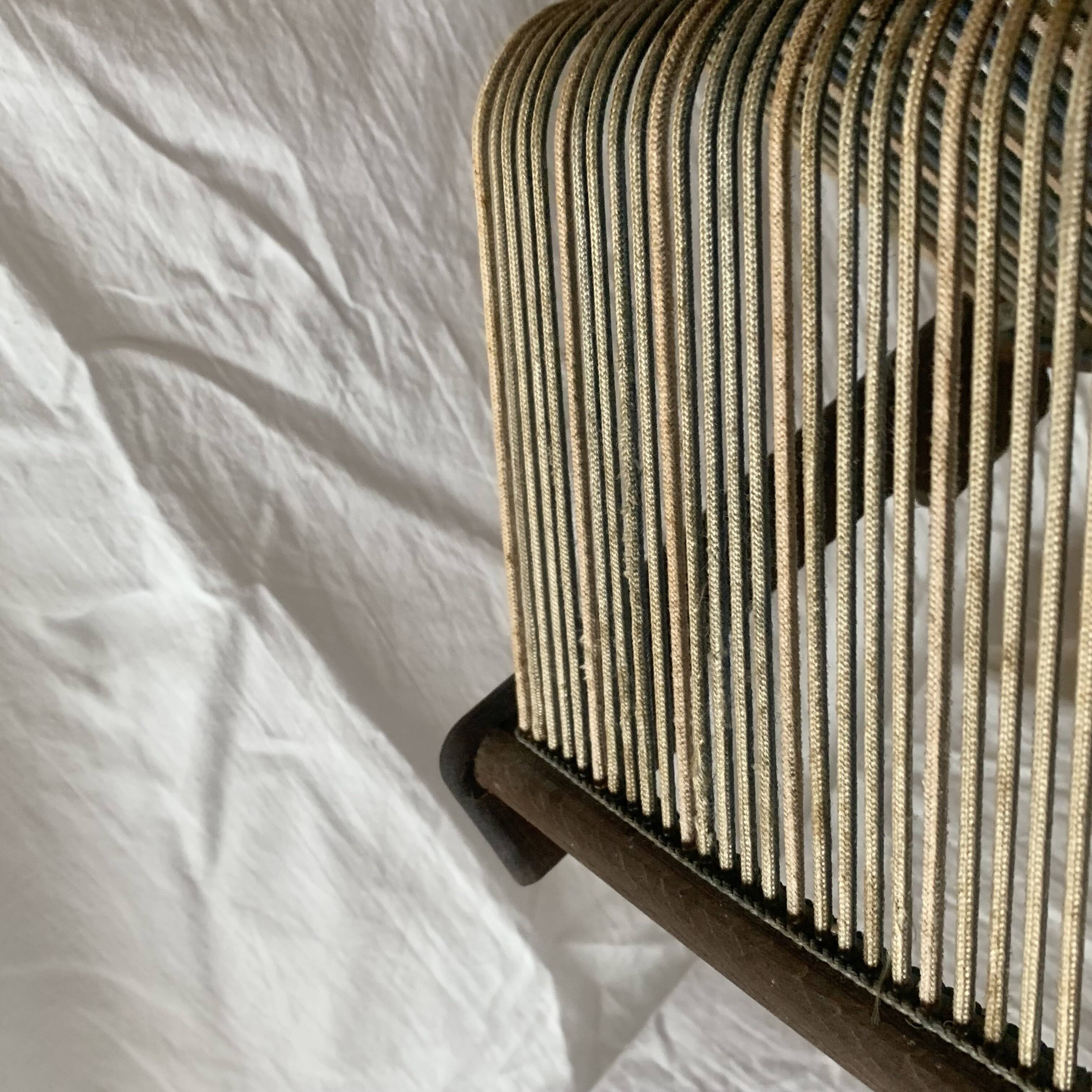 Vintage record holder for 50 vinyls - 1960s