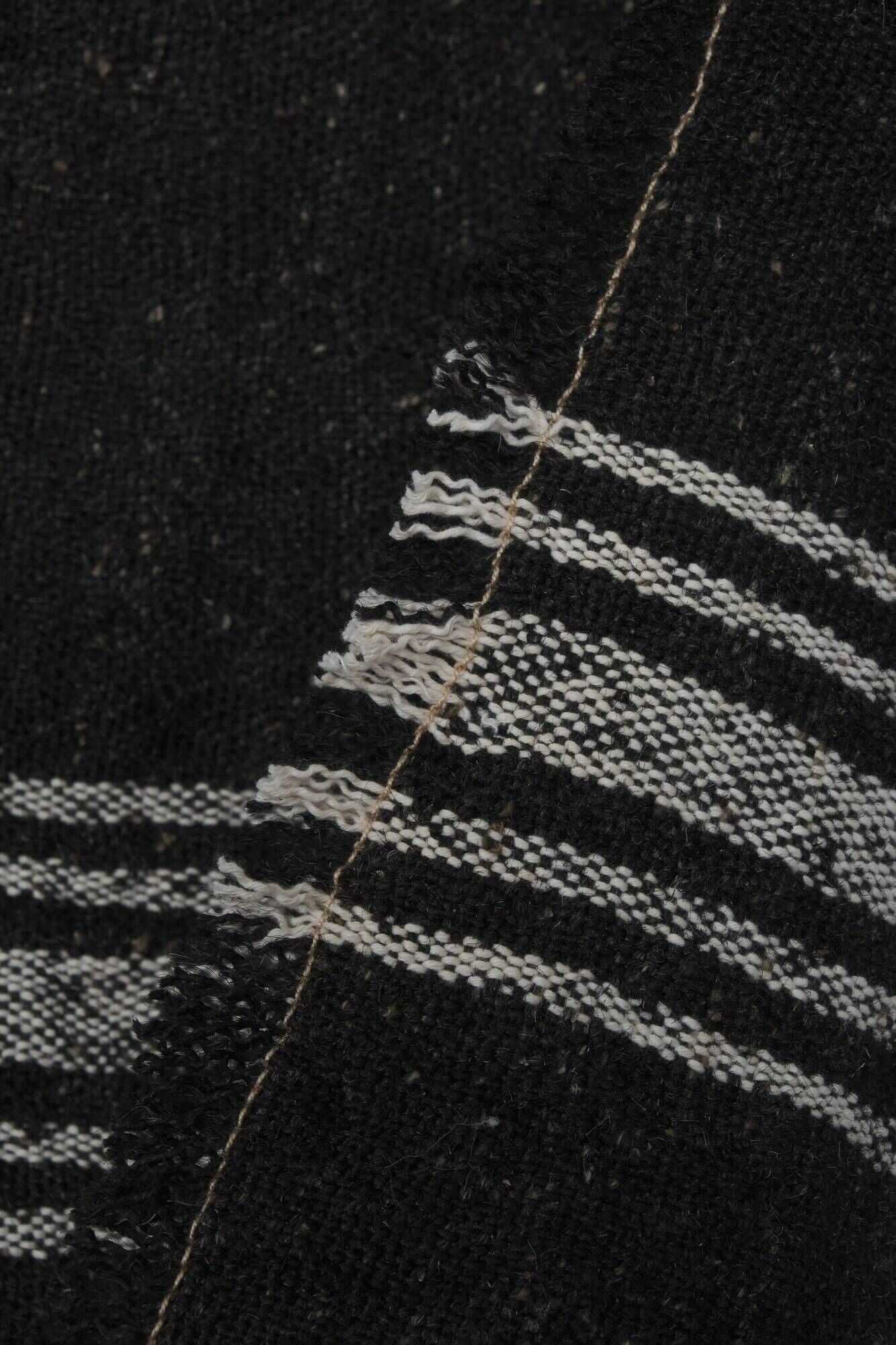 Vintage Turkish kilim, handwoven, 248x321 cm.