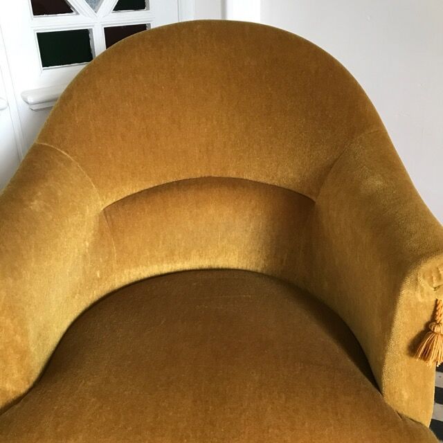 Armchair yellow ochre Toad