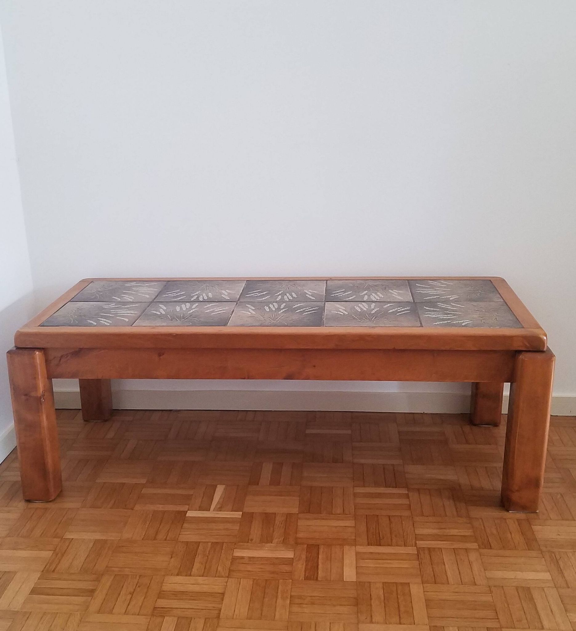 Table basse en céramique