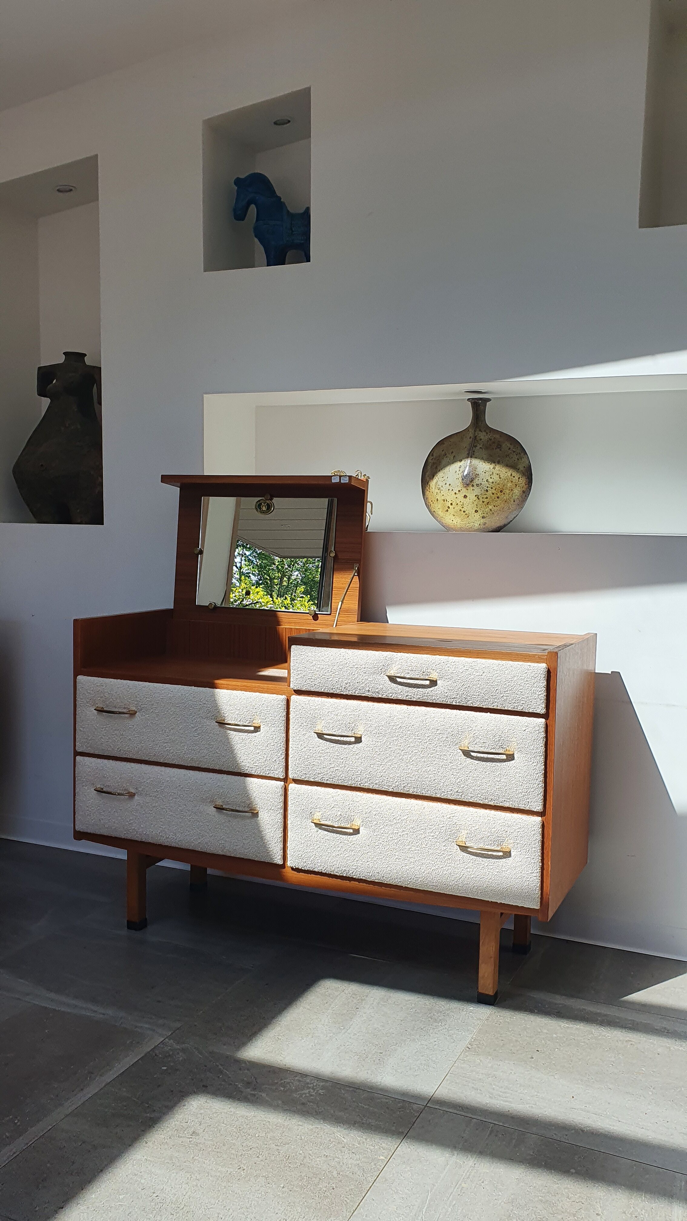 Dresser by Regy