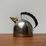 Postmodern Italian kettle by Richard Sapper for Alessi