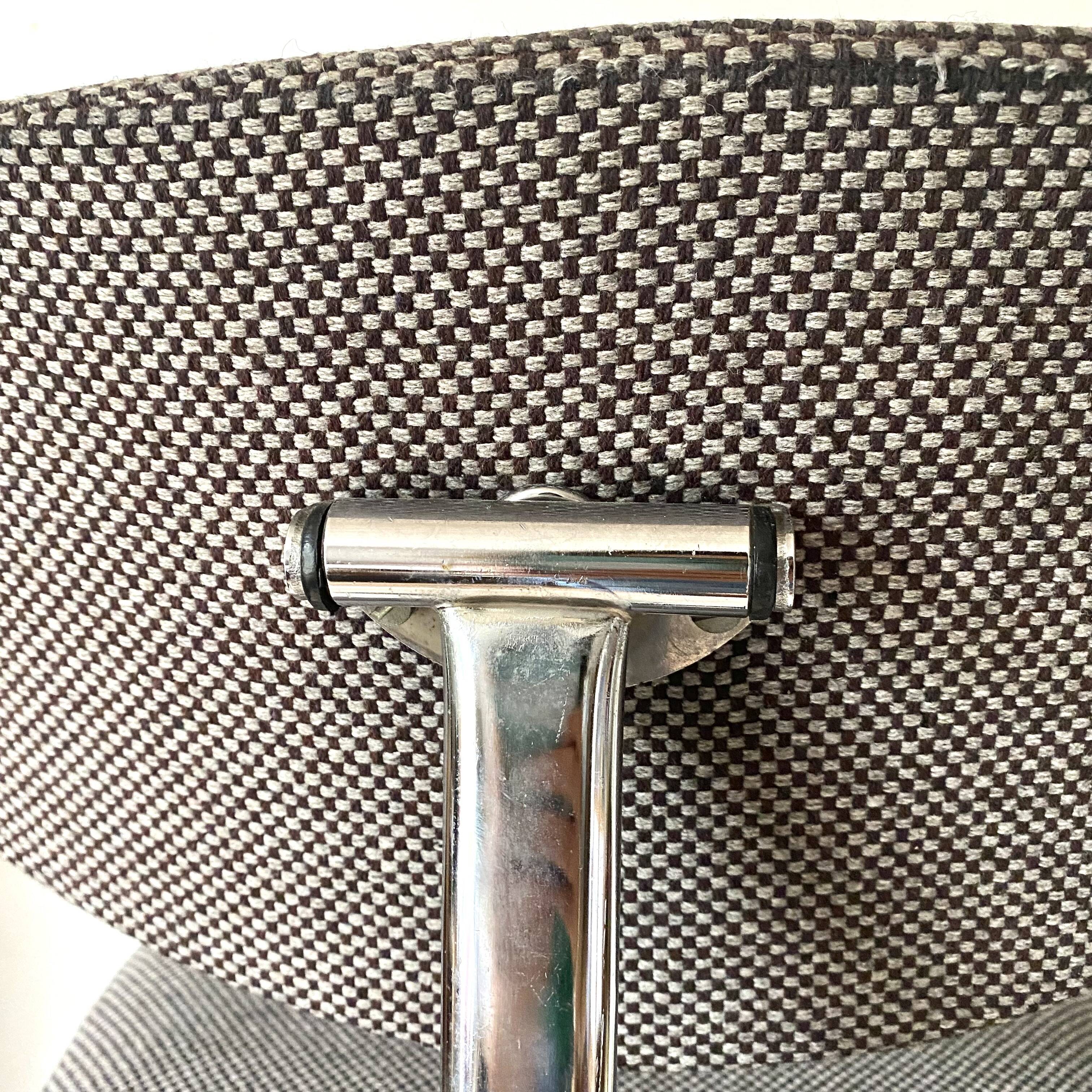 Swivel vintage office chair, adjustable height