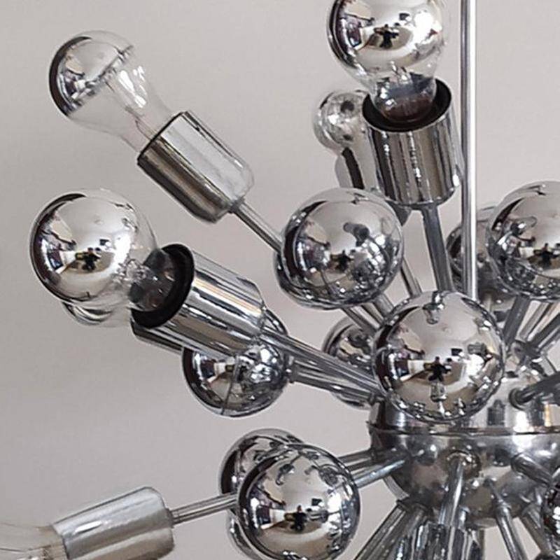 1970s Astonishing Chandelier Sputnik by Goffredo Reggiani in Chrome. Made i