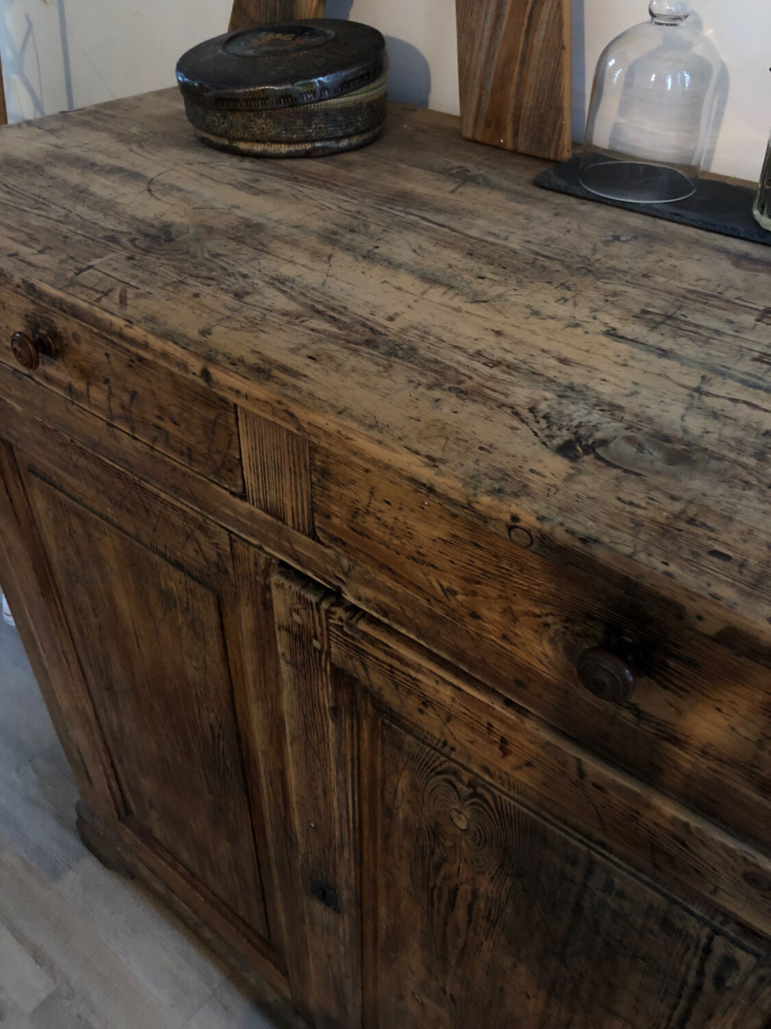 Parisian style buffet