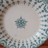 Terre de Fer Gien plate, Florentine decor