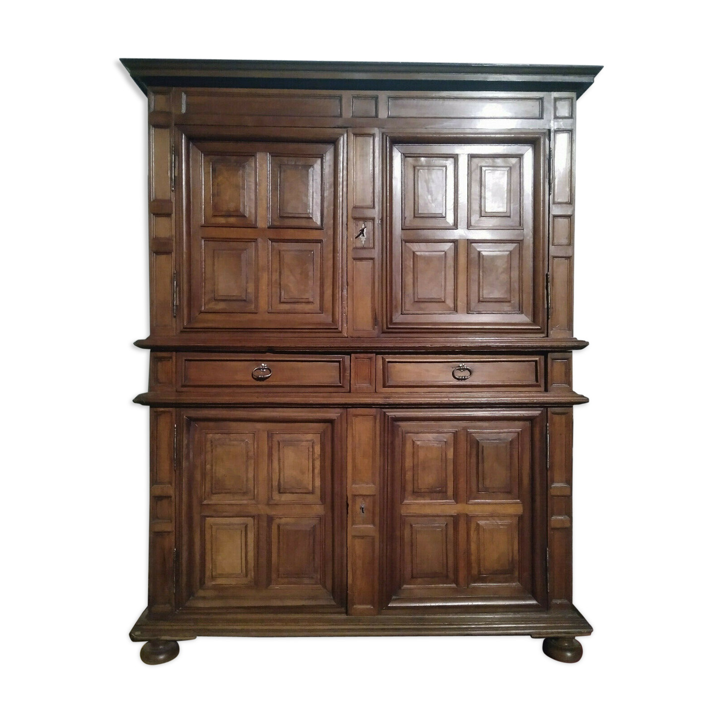 Buffet walnut period Louis XIII